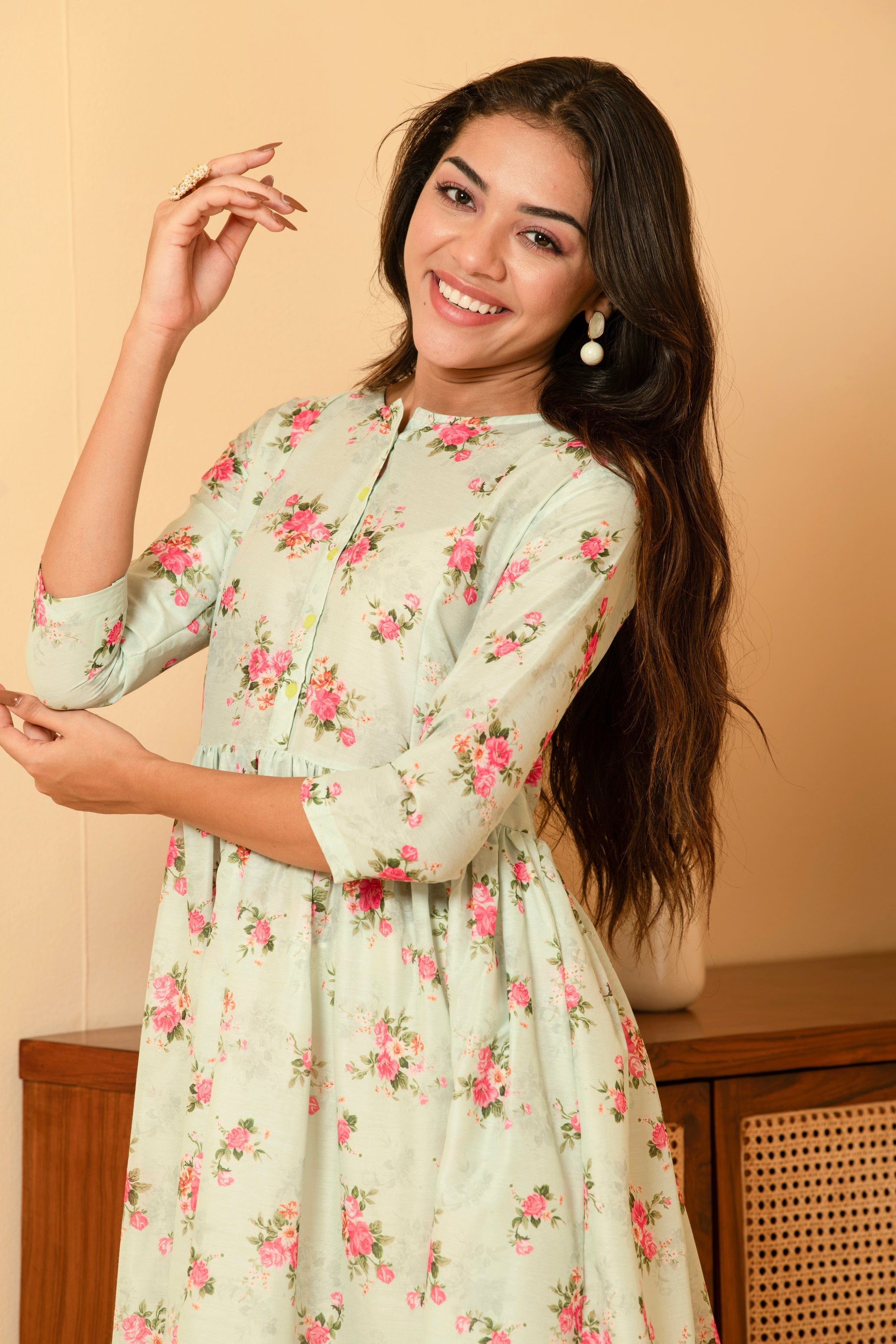 Floral Printed Sleeveless Kurti with beautiful grey and pink combination