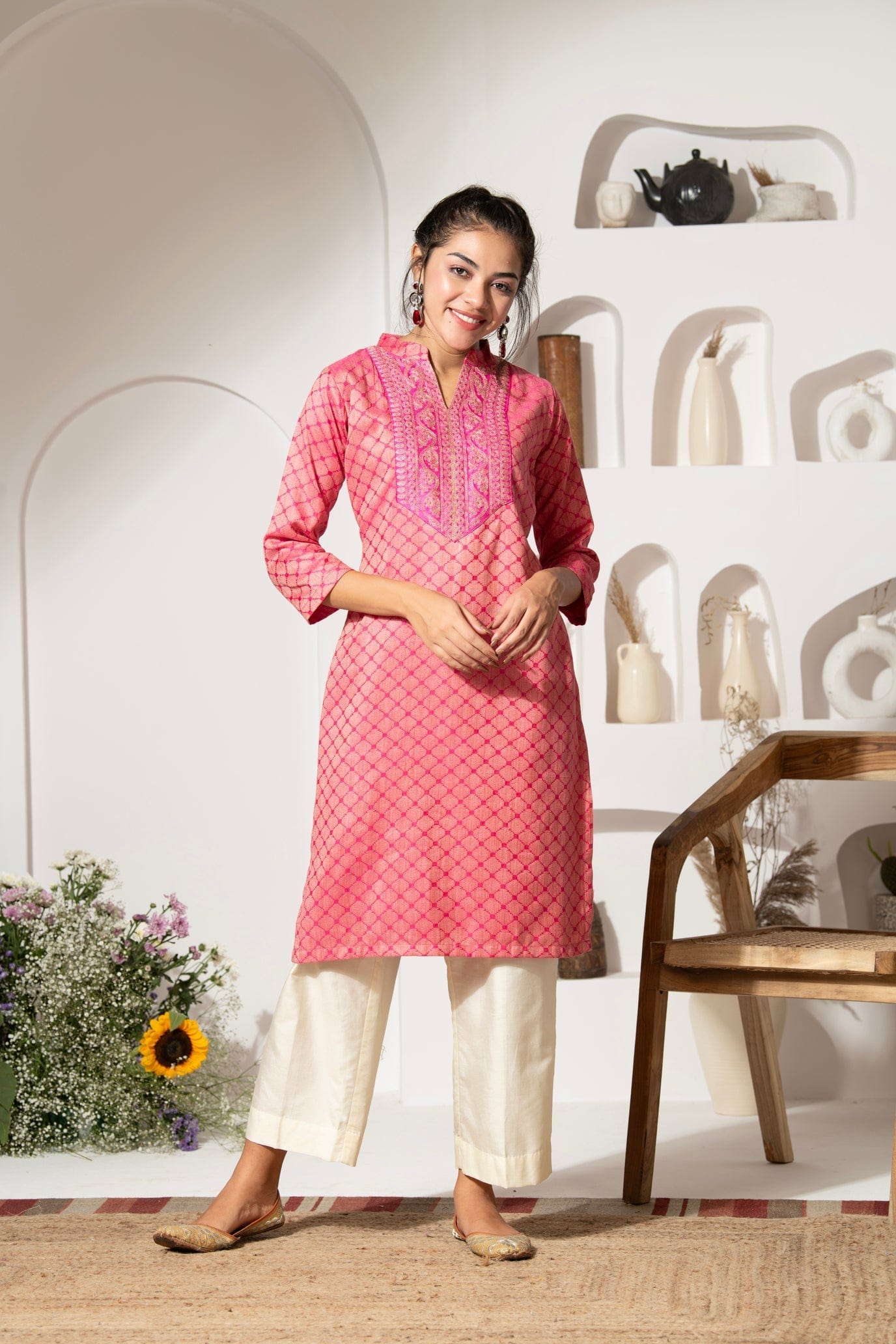 Pink Blossom Short Kurti With Shaded Sharara And Organza Dupatta, Tail Cut  Kurti, High Low Kurti, डिज़ाइनर कुर्ती - Anokherang Collections OPC Private  Limited, Delhi | ID: 26076687297